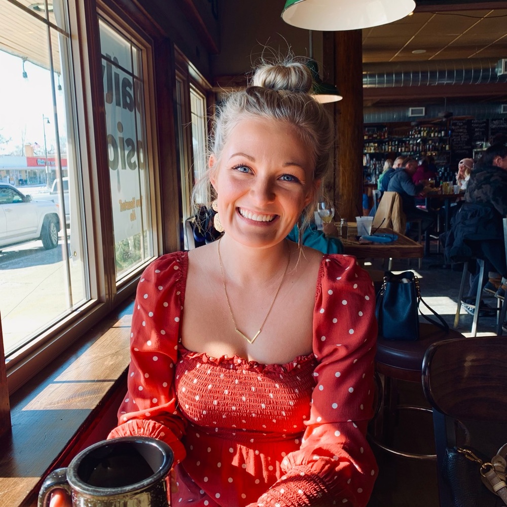 Meet your Posher, Lauren